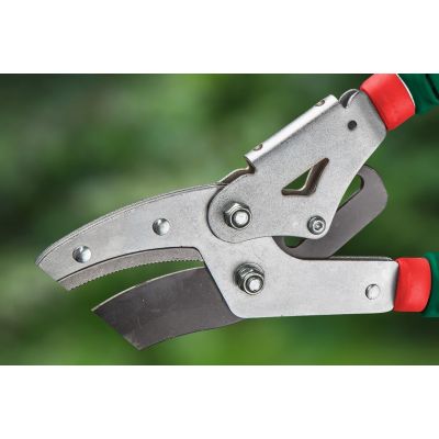 2. Verto 15G259 Anvil Garden Shears Green, Gray, Red