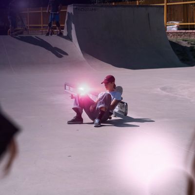 7. 3mk Rainbow Privacy Tempered Glass for Apple iPhone 16e