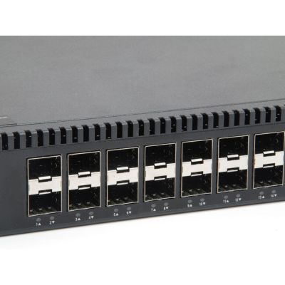 4. LevelOne KILBY GB/L3 28-Port 19" 10 Gb/s Managed Switch