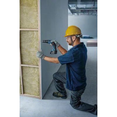 3. Bosch GTB185-LI 4500 RPM Black, Blue, Red