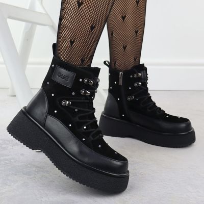 6. Women's leather ankle boots with rhinestones on the platform, black Goe SS2N4140