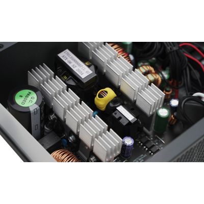17. DeepCool PF700 Power Supply Module 700W 20+4 pin ATX ATX Black