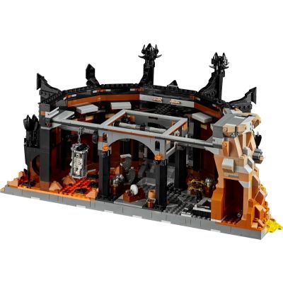 45. LEGO Icons 10333 - The Lord of the Rings: Barad-dur