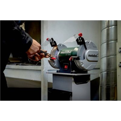 3. METABO BENCH GRINDER DS 150 M 370W