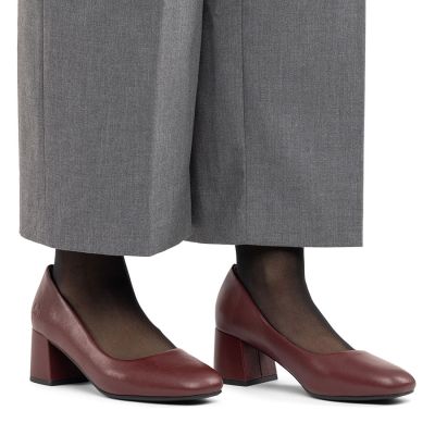6. Women's leather high-heeled pumps in burgundy Rieker 44750-35