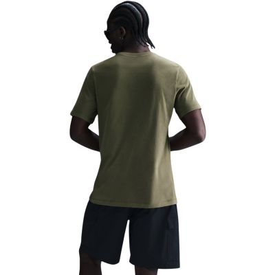 2. Nike Sportswear Men's T-Shirt Olive AR5004 222
