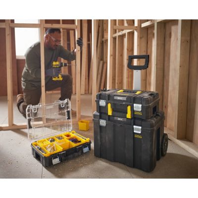 4. PRO-STACK box set on wheels
