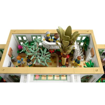 17. LEGO Ideas 21353 - Botanical Garden