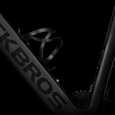 4. Rockbros 2017-11ABK Aluminium Bicycle Bottle Cage – Black