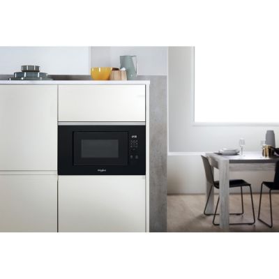 Whirlpool WMF201G microwave oven