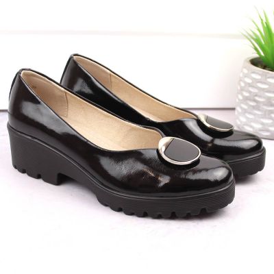 6. Women's patent leather shoes with decoration Filippo DP4569