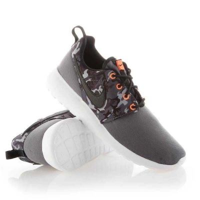 8. Nike Roshe One Print Jr 677782-004 shoes
