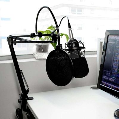 2. MEDIA-TECH DIRECTIONAL CONDENSATOR MICROPHONE WITH ACCESSORIES KIT SILVER MT397S