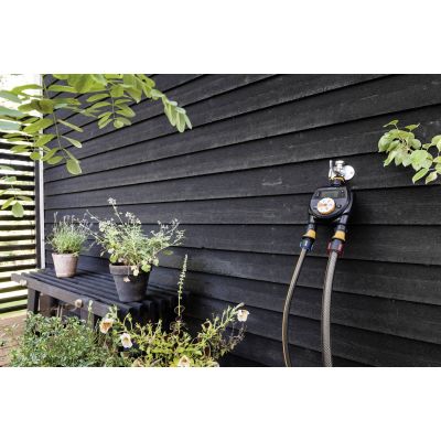 6. Fiskars 1054792 Black Electronic Irrigation Controller