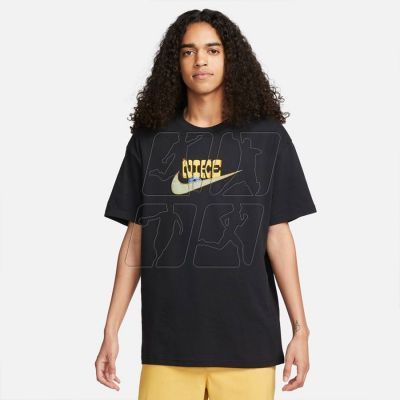 4. Nike Sportswear Sole Craft M DR7963 010 T-shirt