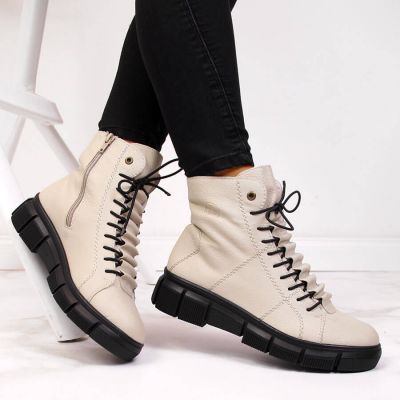 7. Rieker W X3428 insulated ankle boots beige 