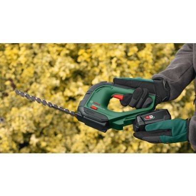 9. Bosch AdvancedShear 18V-10 Cordless Grass Shears 10 cm Lithium-Ion (Li-Ion) Black, Green