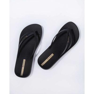 4. Ipanema women's flip-flops Bossa Soft V comfortable black fashionable
