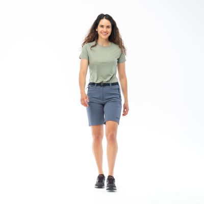 17. Women's LADY JANSE 1/2 Shorts