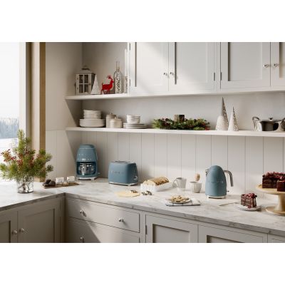 15. SMEG KLF03SBMEU Electric Kettle