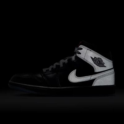 7. Air Jordan 1 Mid SE Men's Sneakers - HV5177-010