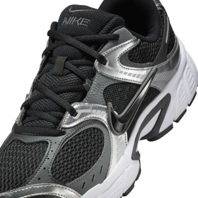 8. Nike Men's Shoes V5 RNR HJ5228-004