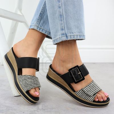 4. Remonte W D6463-03 RKR786 wedge sandals