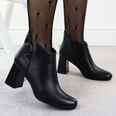 11. Elegant black leather ankle boots with a block heel, Jezzi OLI21-2