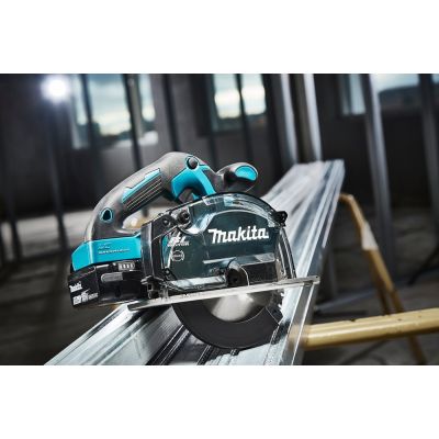 11. Makita DCS553Z Portable Circular Saw 15cm Black, Blue 4200 RPM