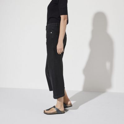 13. Birkenstock unisex flip-flops Gizeh BS 1021428