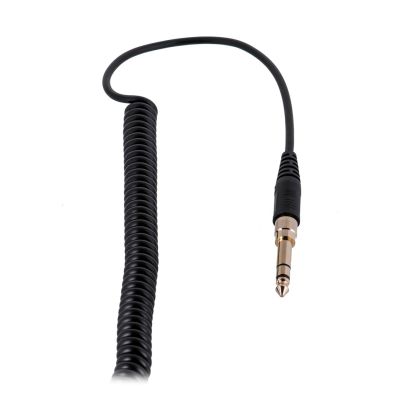 9. Beyerdynamic DT 770 PRO 250 OHM BLACK LIMITED EDITION - Closed studio headphones