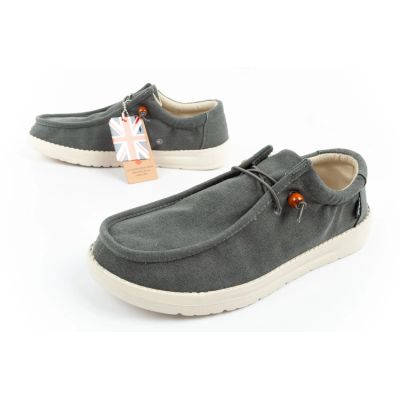 8. Lee Cooper shoes sneakers sports moccasins lightweight slip-on