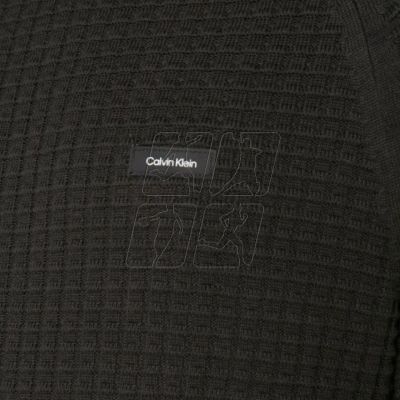 3. Calvin Klein Texture M K10K111476 sweater