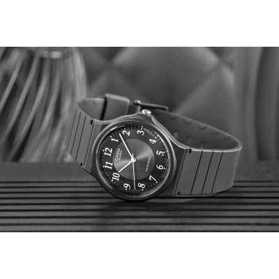 5. CASIO MQ-24-1B3LDF + BOX watch