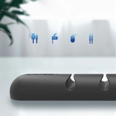 5. Ugreen 30762 self-adhesive organizer for 4 cables - black (2 pcs.)