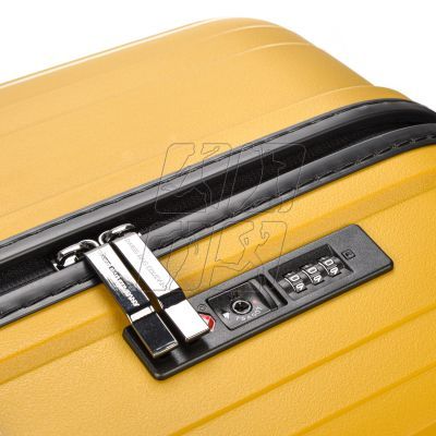 8. SwissBags Echo suitcase 77cm 17241