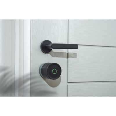 9. Yale Linus Smart Lock L2 Lite Black Smart Door Lock