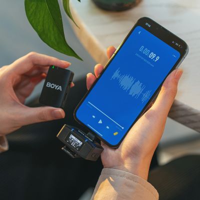 8. BOYA BOYAMIC 2-02 Wireless Lavalier Microphones 2.4 GHz - Black