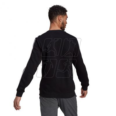 5. Adidas Essentials Sweatshirt M GK9106