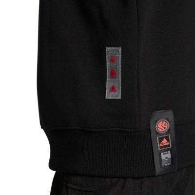 6. Adidas Juventus CNY Cre M H67143 sweatshirt