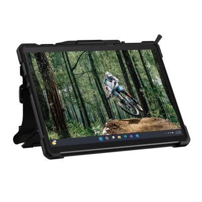 7. Urban Armor Gear tablet case 33 cm (13") Cover