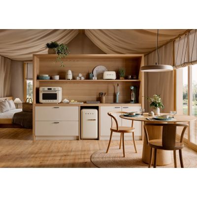 19. SMEG TSF01CREU Toaster
