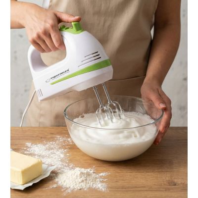 13. Esperanza Apple Pie Hand Mixer EKM011 (400W; white)