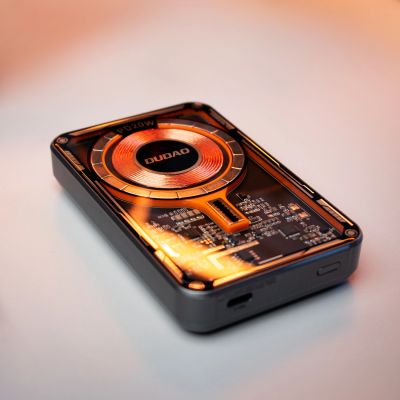 4. Dudao TGK1 power bank with MagSafe wireless charger 20W 10000mAh black (TGK1-black)