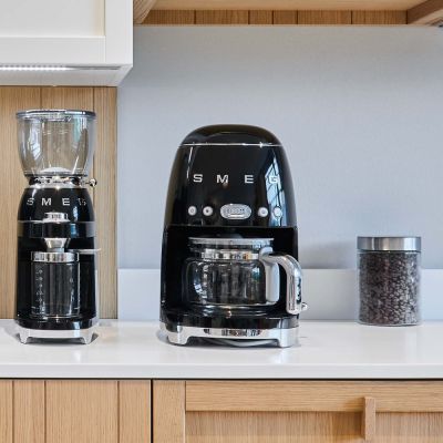 23. SMEG DCF02BLEU drip coffee maker