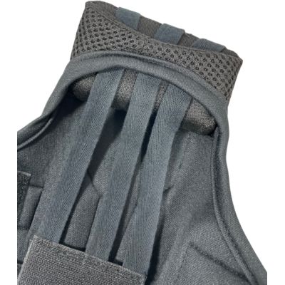 11. MASTERS BBŻ-GRIP gel boxing bandages black