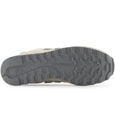10. New Balance unisex sports shoes WL373OL2