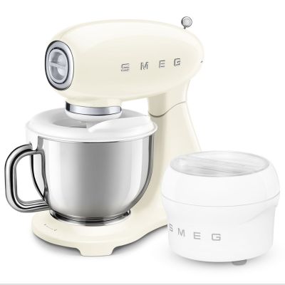 12. SMEG SMF05CREU Kitchen Machine