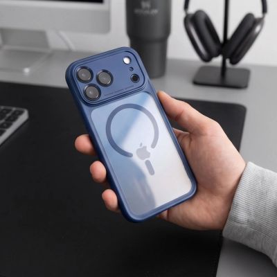 6. Tech-Protect MagPeak MagSafe CC Case for iPhone 18 Pro / 17 Pro - Clear Navy Blue