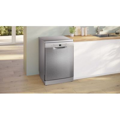 27. BOSCH SMS2HVI06E dishwasher